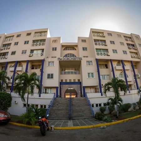 The Dorchester Kingston Exterior photo
